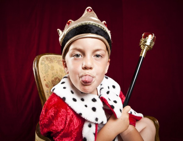 boy-kid-crown-scepter-arrogant-arrogance-rasperberry1-600x461.jpg