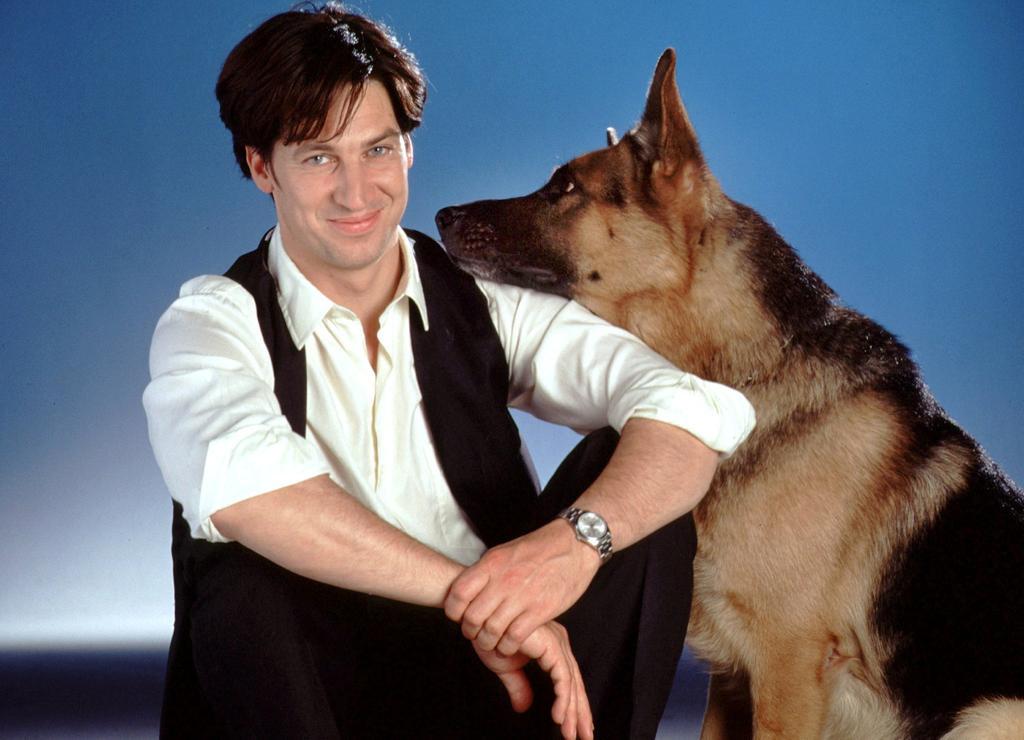 2243148_1_kommissar_rex.jpg