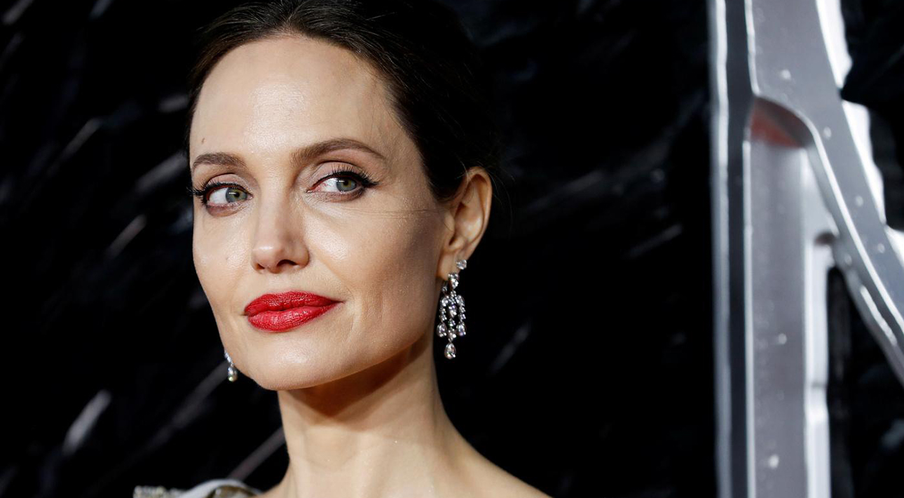 main_angelina-jolie-wrote-open-letter-to-all-parents_posta-magazine.jpg main_angelina-jolie-wrote-open-letter-to-all-parents_posta-magazine.jpg