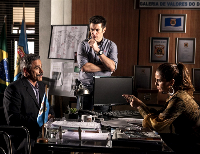 globo__Oscar magrini_ Alexandre Barros e Giovanna Antonelli - Matheus Cabral__gallefull.png globo__Oscar magrini_ Alexandre Barros e Giovanna Antonelli - Matheus Cabral__gallefull.png
